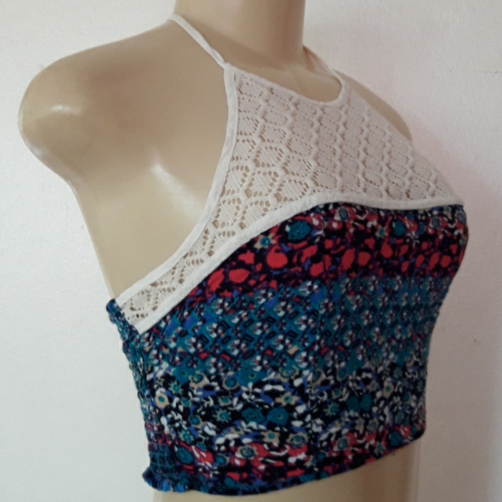 SALEš„$4 New Look: Top - Picture 2 of 7